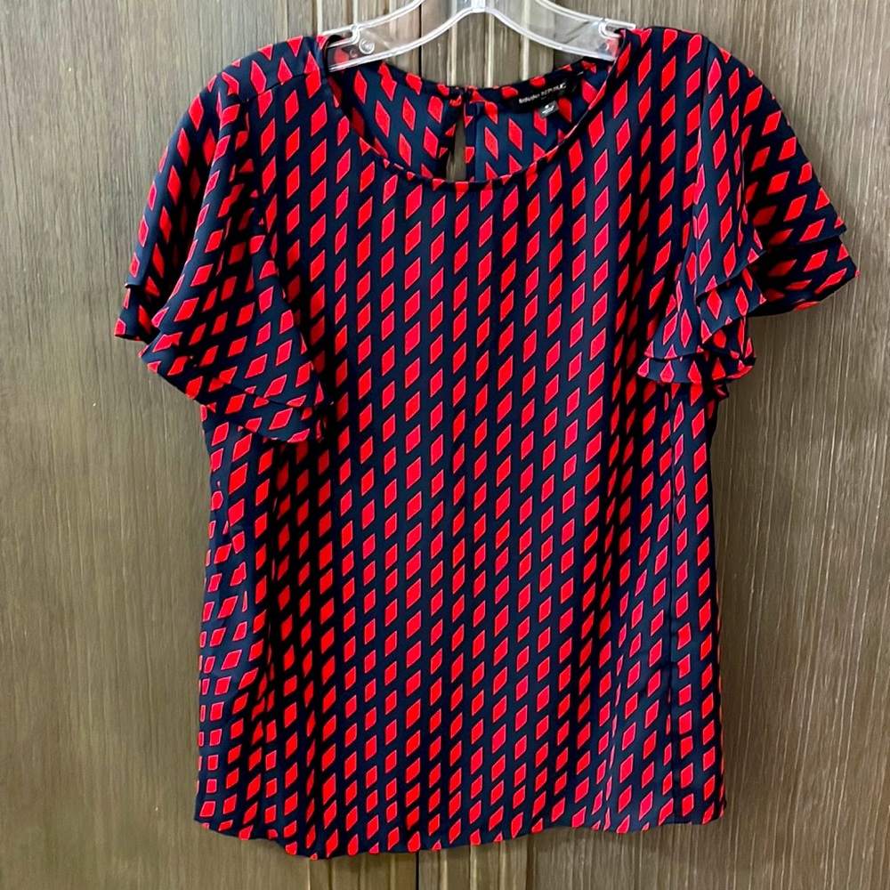 Banana Republic Red and Navy Geometric Print Flounce Sleeve Top Size Small